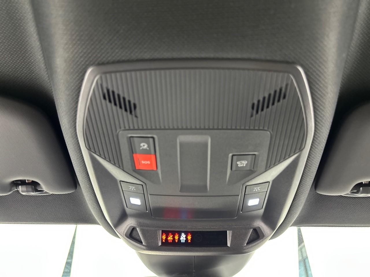 Peugeot 308 hybrid 145 e-dcs6 gt — photo 29