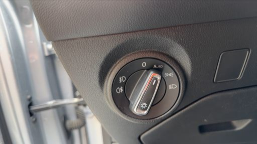 Seat Leon 1.0 TSI 115  - Style Business – 2020 – 144589 km – Essence – Boîte Manuelle — photo 49