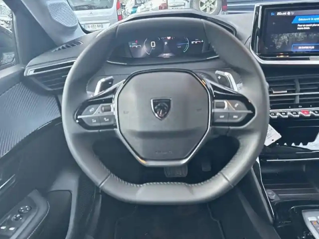 Peugeot 208 hybrid 110 e-dcs6 — photo 20