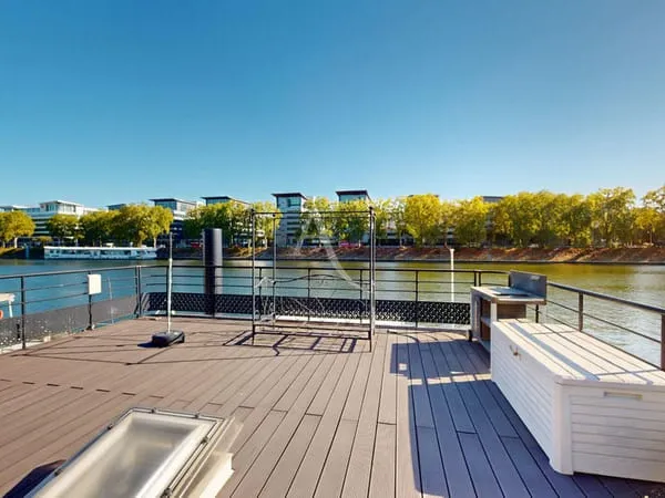 ASNIÈRES-SUR-SEINE - MAISON FLOTTANTE D'EXCEPTION - 85 M² HABITABLE - 3 CHAMBRES - TERRASSES - 550 0