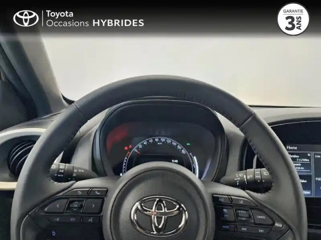 Toyota Aygo X 1.0 vvt-i 72ch design s-cvt — photo 13