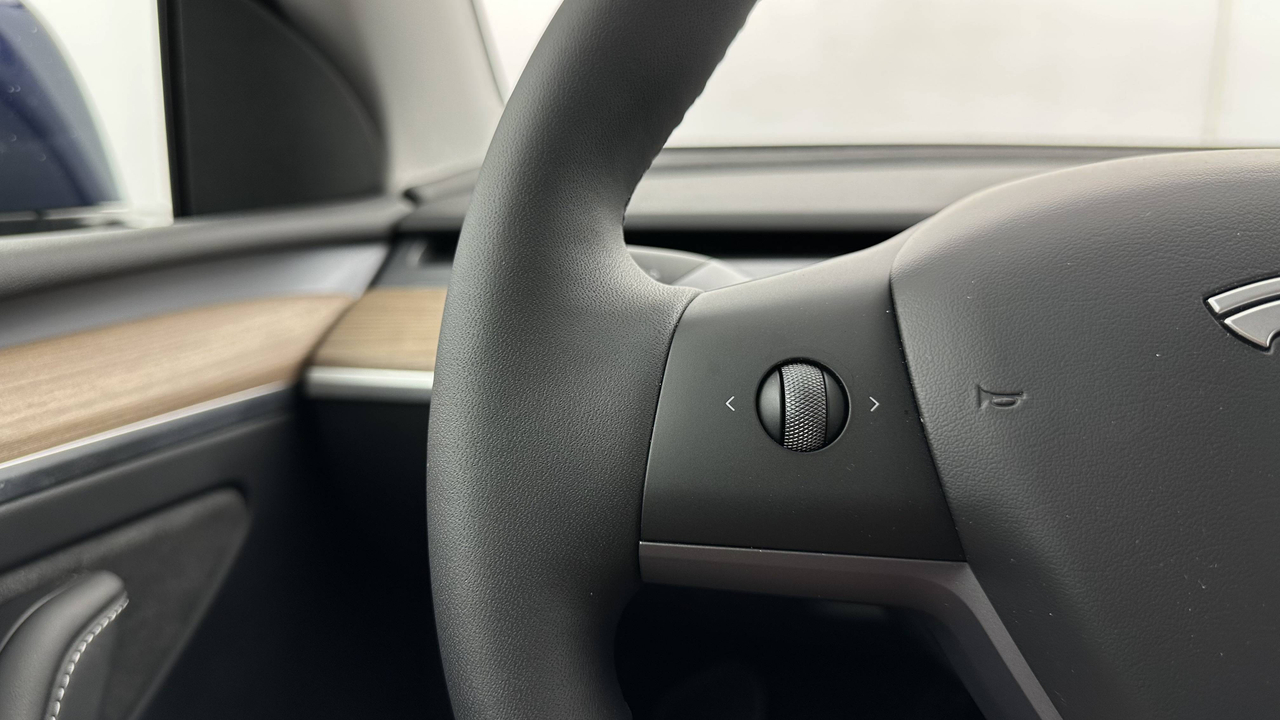 Tesla MODEL Y Grande Autonomie Dual Motor AWD — photo 26