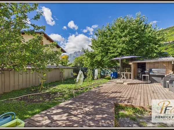 Briançon — appartement avec Un vrai jardin, une terrasse au soleil et le calme près du centre