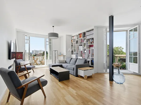 Appartement Saint Germain En Laye 5 pièce(s) 105 m2