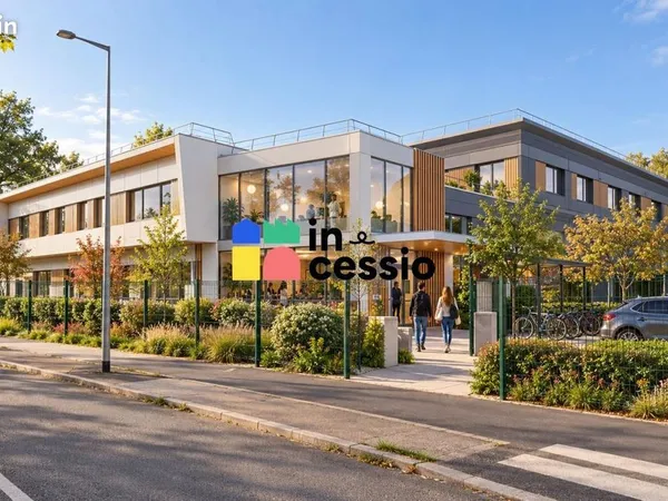 Local commercial 2 400 m²