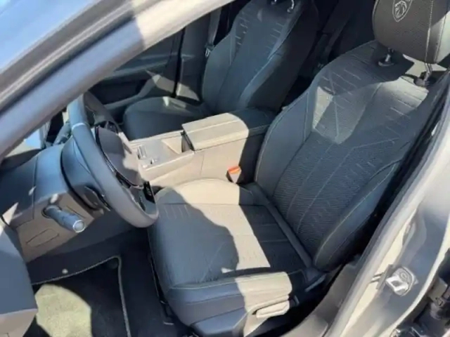 Peugeot 308 sw hybrid 145 e-dcs6 — photo 30