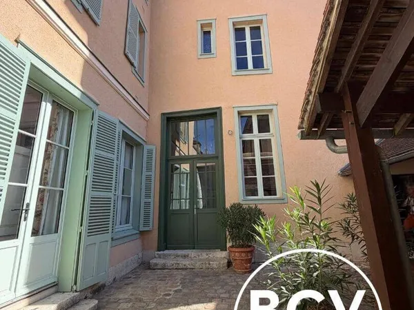 Triplex 1 pièce 28 m²