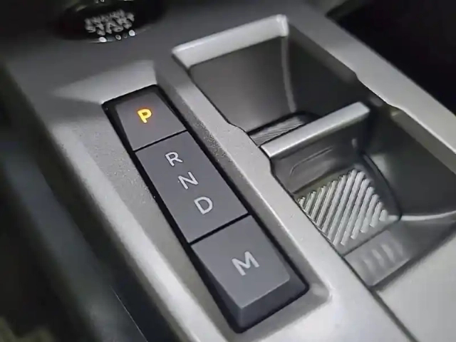 Peugeot 308 hybrid 145 e-dcs6 — photo 34