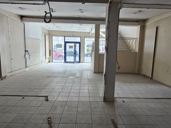 Local bureaux 550 m²