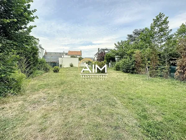 Terrain constructible Tours nord
