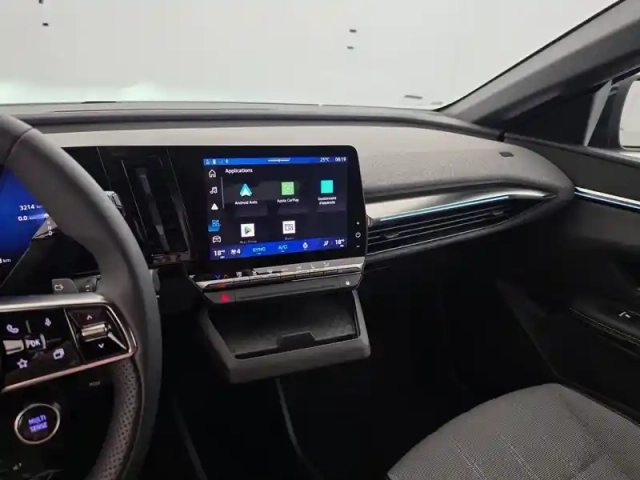 Renault Megane e-tech 220 ch autonomie confort gsr2 — photo 70