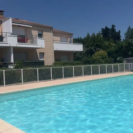 FORUM- T2 44m² avec terrasse, piscine et 2 parkings - Résidence sécurisée au forum, Manosque