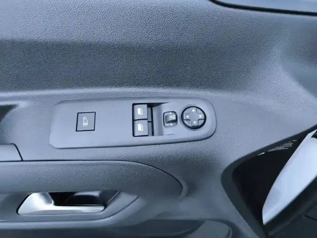 Citroën Berlingo van taille m 650kg bluehdi 100 s&amp;s bvm6 — photo 19