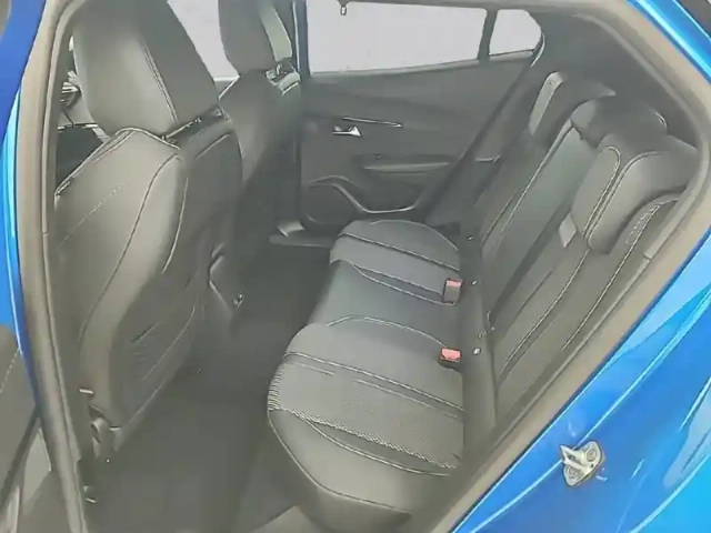 Peugeot 2008 electrique 54 kwh 156 ch — photo 12