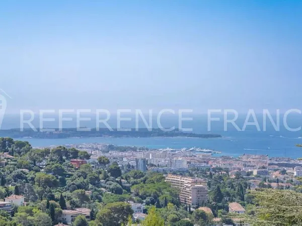 Villa 8 pièces 350 m²