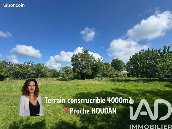 Terrain 4400 m² Houdan