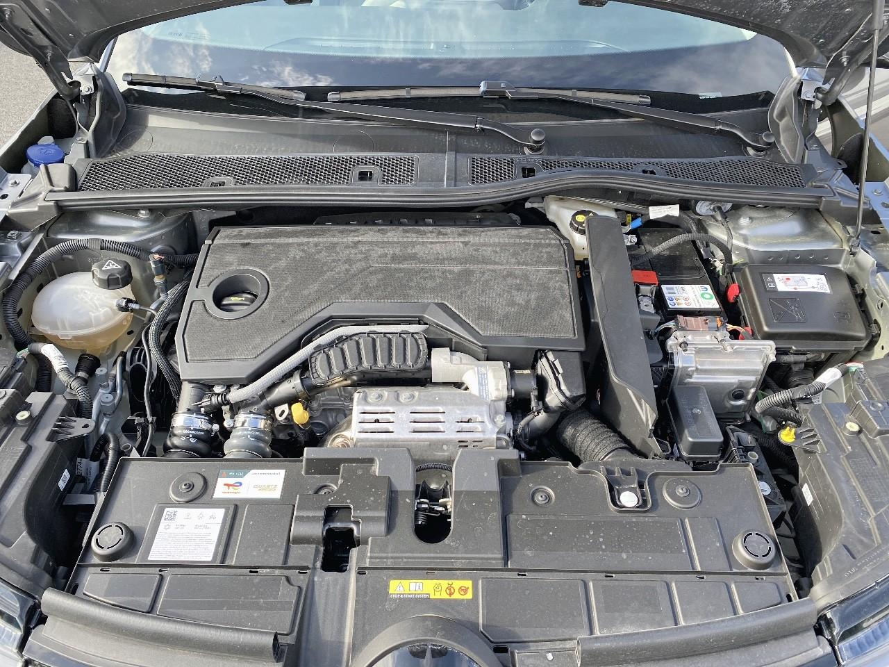 Citroën C4 1.2 hybride 145ch plus e-dcs6 — photo 12