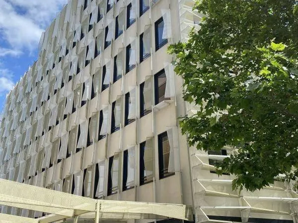 Bureau 1612 m²
