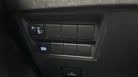 Toyota Yaris 116h Dynamic 5p MY22 — photo 27