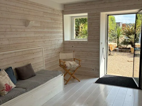Maison + bureau indépendant