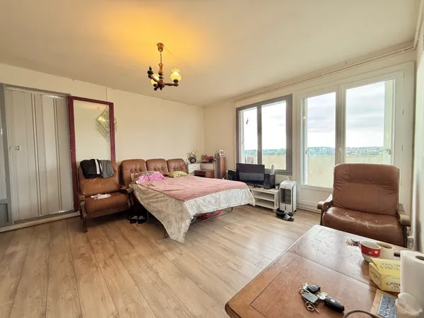 APPARTEMENT LOUÉ 500EUR