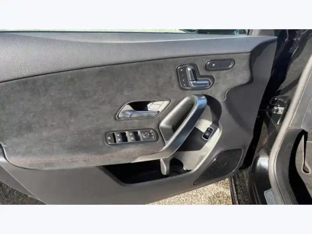 Mercedes Classe A 250 e hybrid eq amg line — photo 13