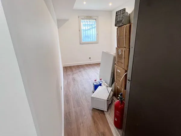 Bureau refait à neuf