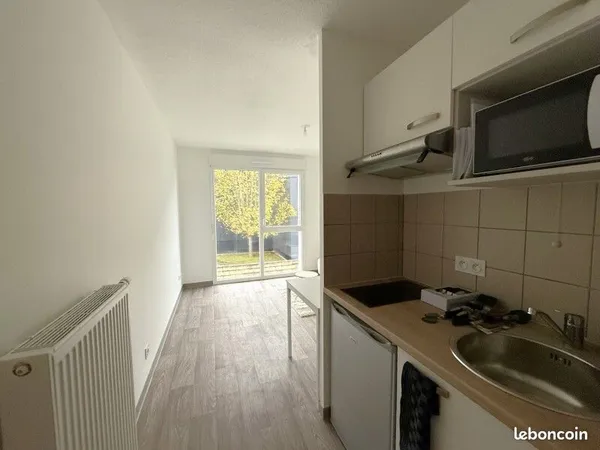 Studio 1 pièce 19 m²