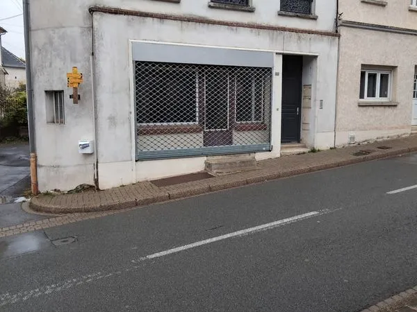 Local commercial de 31 m² - Centre bourg