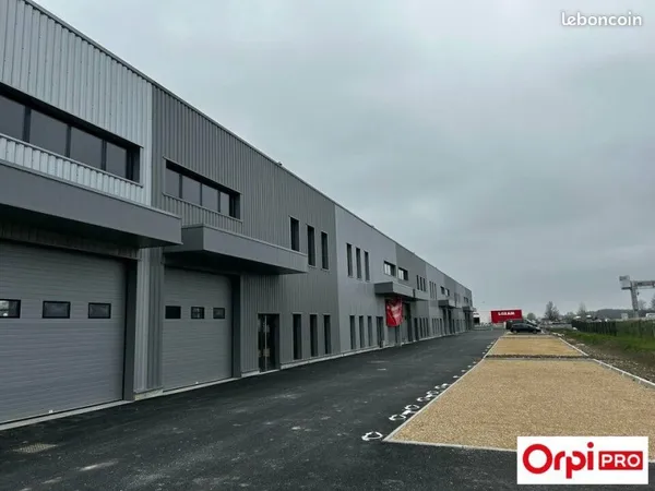 Local d'activité 286 m²