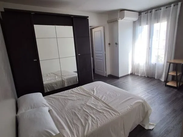 Colocation dans une maison - 1 chambre disponible à Montpellier (quartier Près d'Arènes)