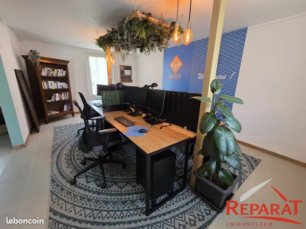 Bureaux 70 m² Saint-Pantaléon-de-Larche
