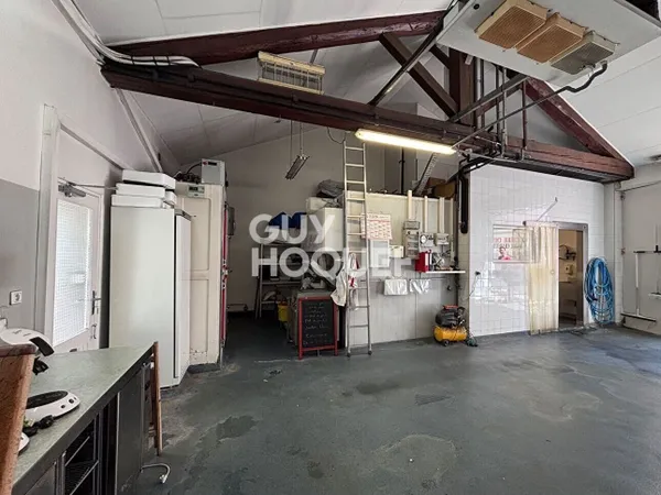 Local 145 000€ (Hangar, Box, parking) à vendre à Narbonne - Référence V1305NK