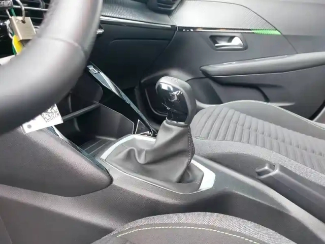 Peugeot 208 puretech 75 s&amp;s bvm5 — photo 14