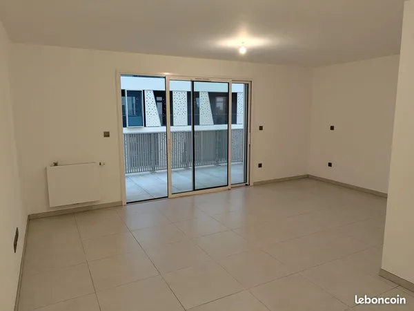 À LOUER - Superbe T1 récent (2025) de 34 m² avec terrasse (11m2) - Port Marianne