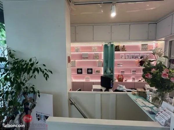 Boutique 65 m² PARIS