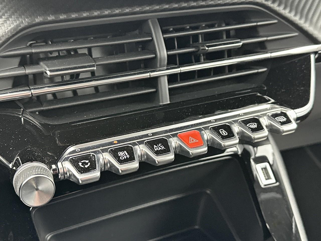 Peugeot 2008 puretech 130 s&s bvm6 style — photo 28
