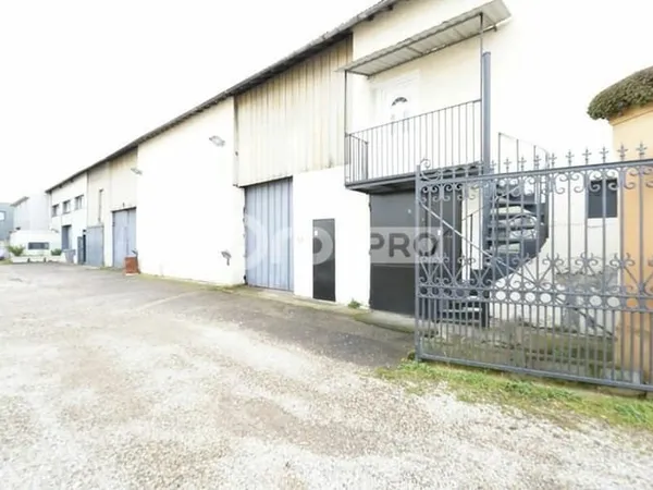 Local d'activité 278 m²