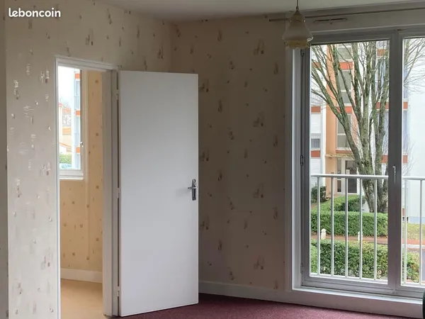Appartement à louer dans résidence - Poitiers Gibauderie - T1bis de 34m2