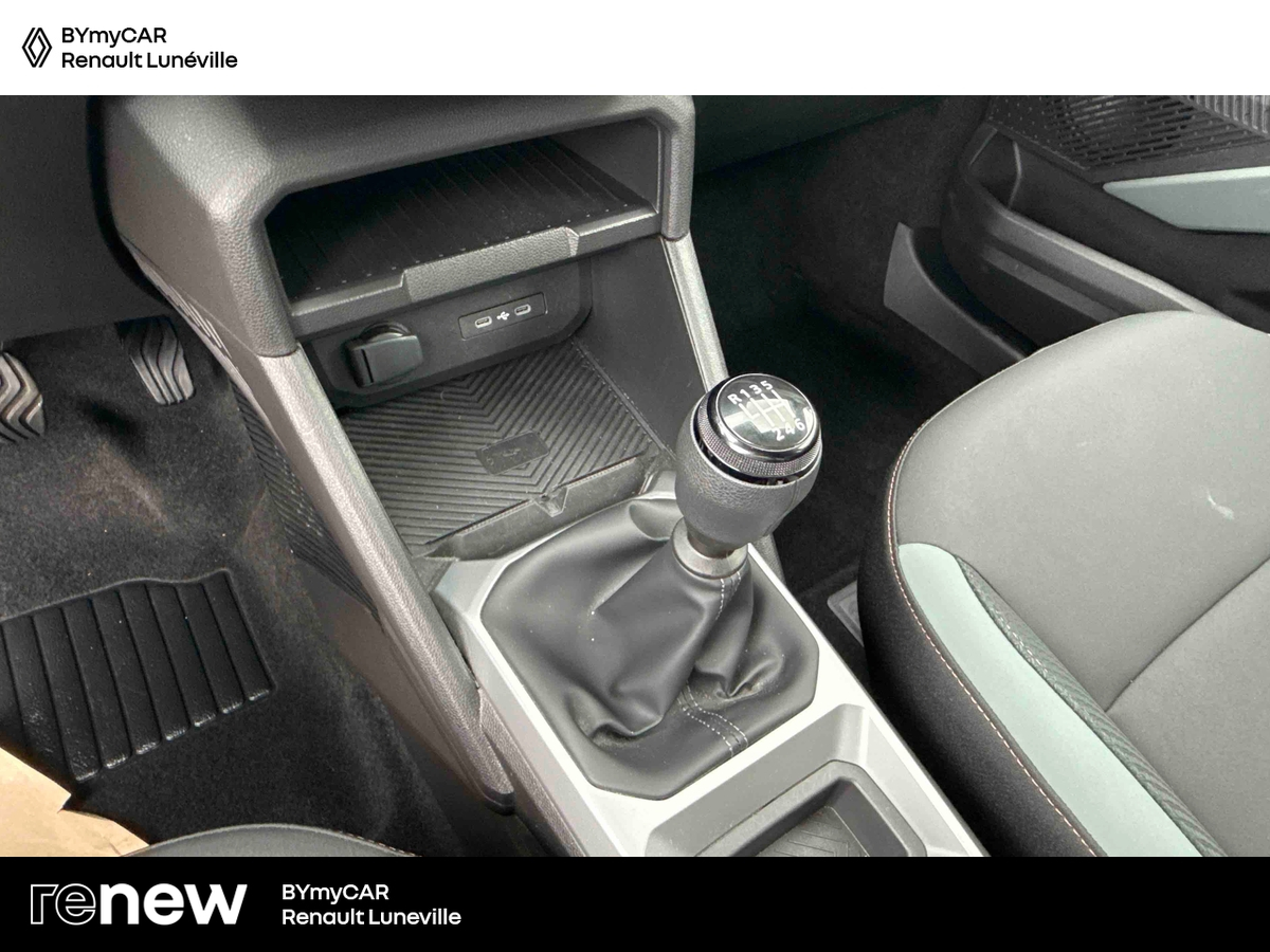 Dacia Bigster Mild Hybrid 140 — photo 22