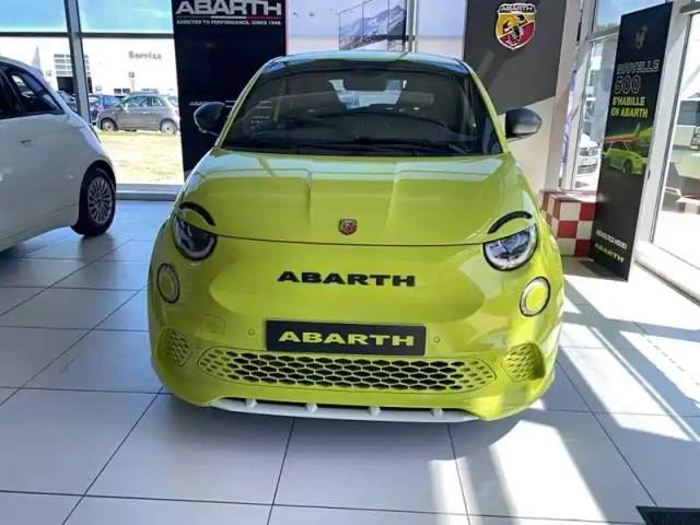 Abarth 500 e 155 ch — photo 3