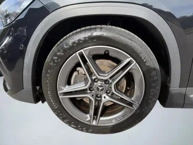 Mercedes Gla 200 d amg line — photo 9