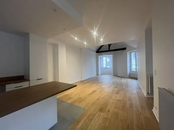 Maison 380 m²