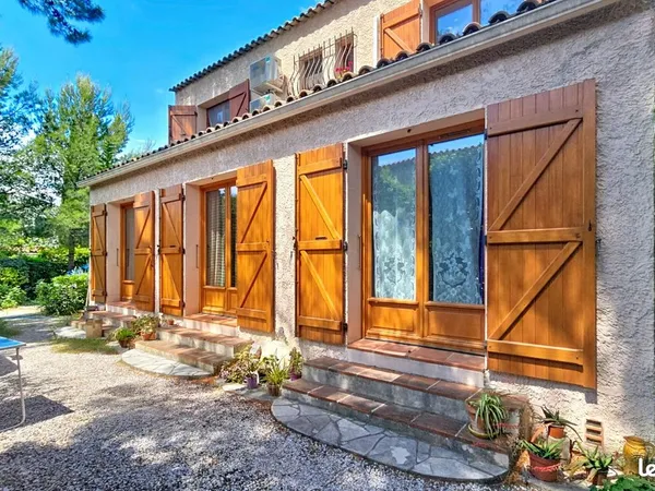 Villa 5 pièces 102 m²