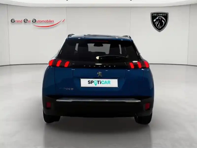 Peugeot 2008 e- 136ch roadtrip — photo 4