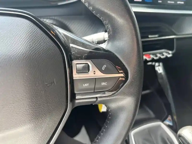 Peugeot 208 puretech 100 s&amp;s bvm6 — photo 21