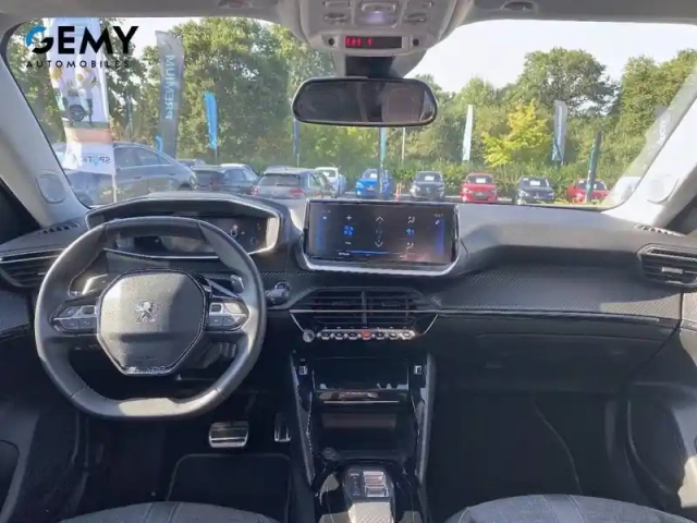 Peugeot 2008 puretech 130 s&amp;s eat8 — photo 8