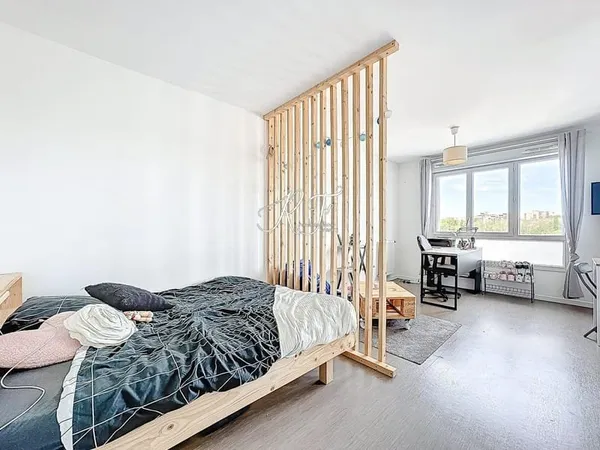 Studio Bien situé avec vue dégagée