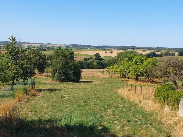 Terrain 1482 m² BUST