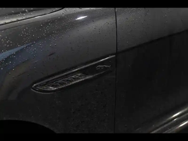 Jaguar F-Pace p400e plug-in-hybrid se bva8 awd — photo 13
